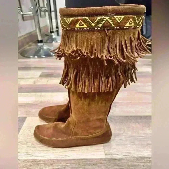 MInnatonka Women's Dusty Brown Suede 2 Layer Fringe Knee High Boot Moccasins - Picture 2 of 6